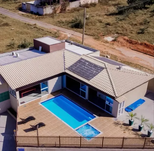     Casa de Temporada Caldas Novas | Piscina Aquecida | Beira do Lago | Até 20 Pessoas