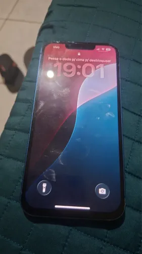 Vendo iPhone 13 128 giga saúde da bateria 85 por cento 1300 tem um Trincadinho na tela
