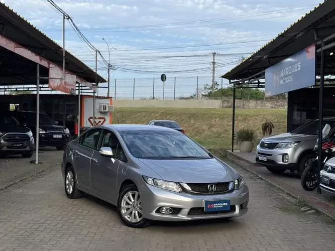 Honda Civic Sedan LXS 1.8/1.8 Flex 16V Mec. 4P 2014
