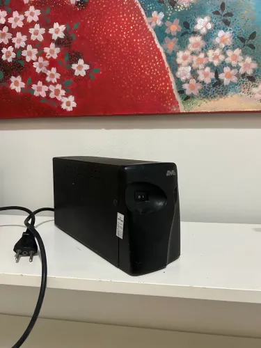 Estabilizador SMS 600VA Bivolt Ótimo Estado