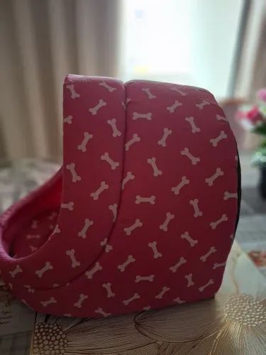 Casinha e caminha pra pet e gato femea