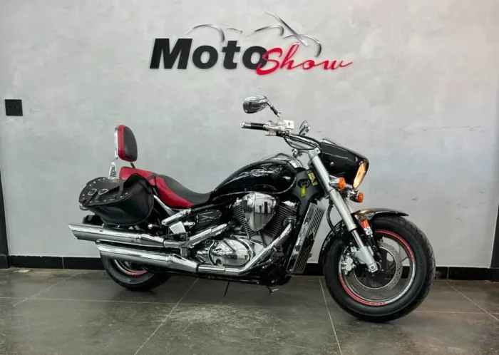 Suzuki M800
