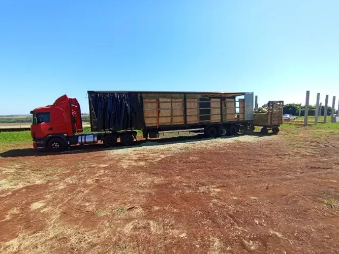 Vende se conjunto,ou separado Scania r420 2006 sider Fachini 2022/2023