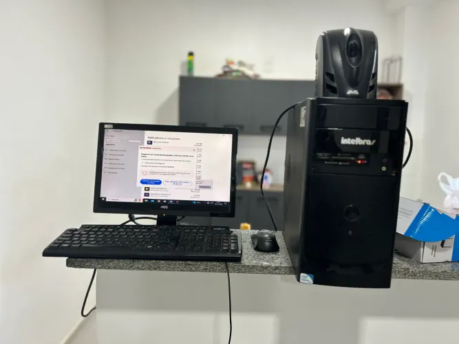 Computador desktop básico 