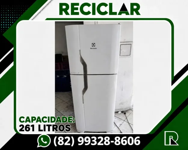 GELADEIRA ELECTROLUX, DUPLEX, FROST FREE, 261 L, COM DEFEITO.