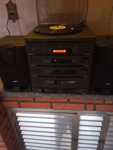Toca discos 4x1 CCE