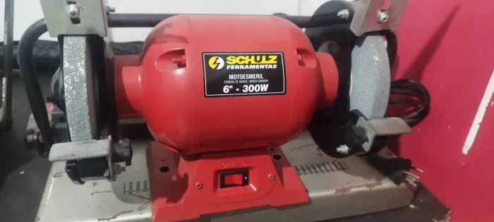 MOTO ESMERIL SCHULZ VERMELHO