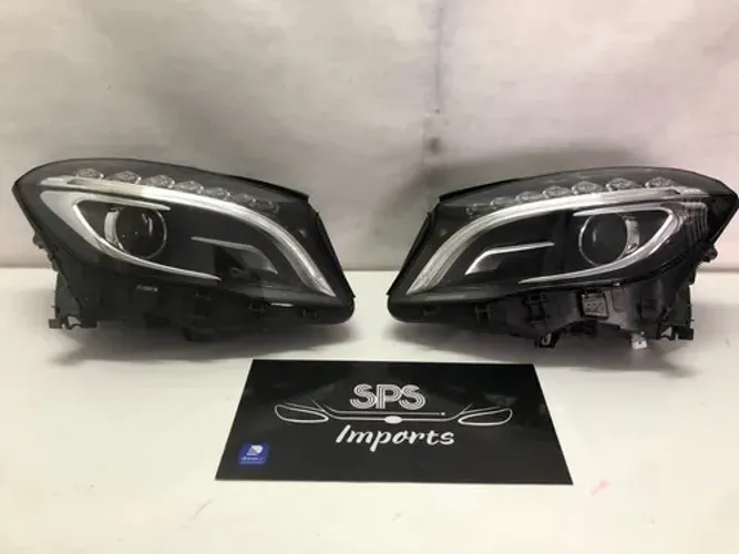 Farol Direito Mercedes Gla 2014 2015 2016 2017 Original Direito
