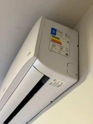 Ar condicionado Philco Split 9.000 btus branco 220, inverter frio PAC9FC