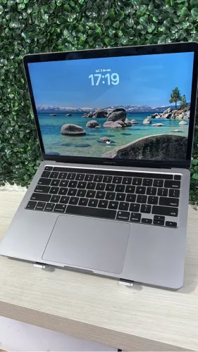 MacBook Pro 13 2020 i5 16GB RAM SSD 256GB Retina Touch Bar
