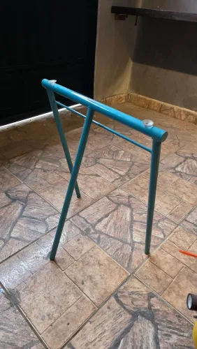 Cavalete tubular tripé