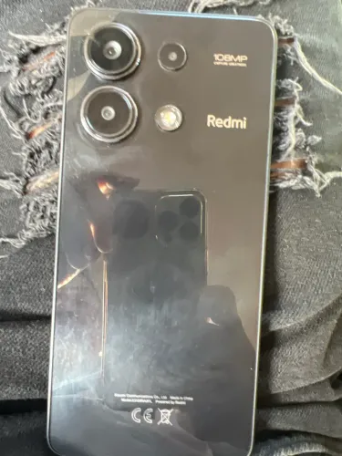 Vendo redmi note 13 usado. O aparelho está em ótimo estado de conservação.