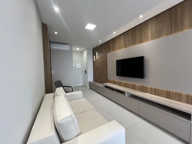Apartamento com 2 dormitórios à venda, 77 m² por R$ 1.599.000,00 - João Paulo - Florianópo