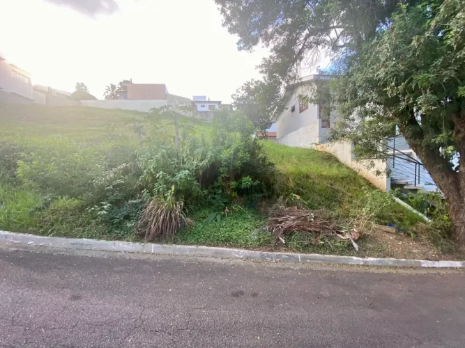 Lote/Terreno para venda com 450 metros quadrados em Vilagge Capricio - Louveira - SP