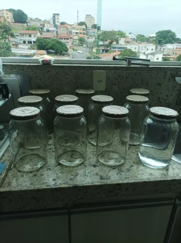 Pote de vidro 3 litros. Tamanho: 25 cm.