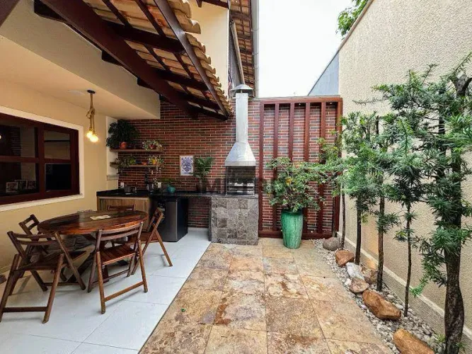 Casa Duplex com 2 suítes, Gabinete, à venda, 153 m² por R$ 820.000 - Sapiranga - Fortaleza