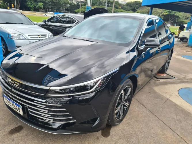 BYD King GL 1.5 16V Híbrido Aut. 2025