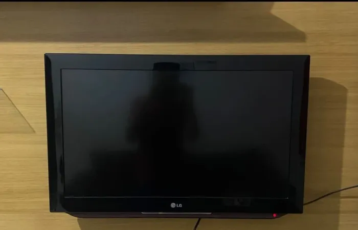 Vendo tv antiga LG ano 2010
