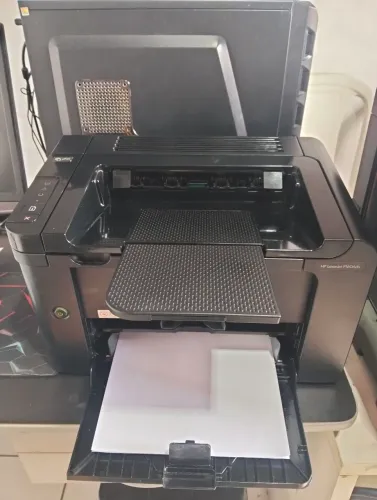 HP LASER JET 1606dn DUPLEX e REDE + TONER CHEIO TUDO OK