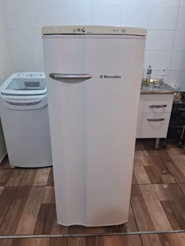 Geladeira Eletrolux 110V