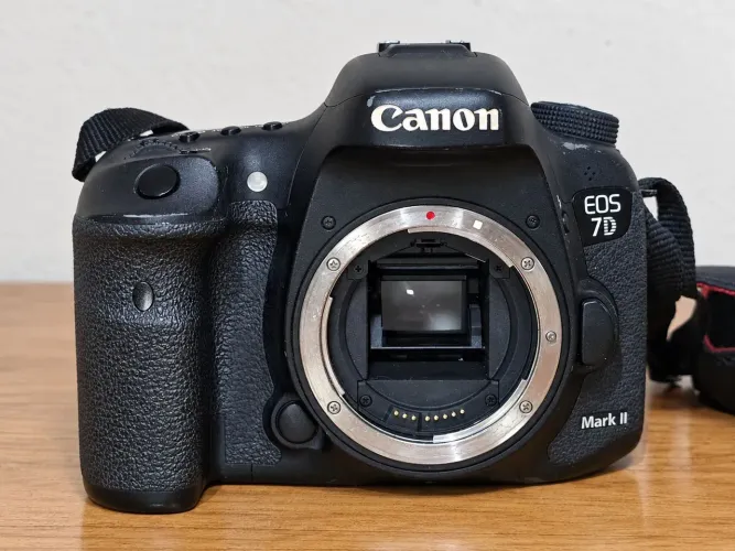 Câmera canon eos 7d mark ii dslr