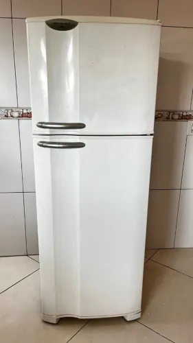 Geladeira Electrolux Frost Free Duplex (LEIA A DESCRIÇÃO)