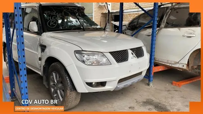 Sucata Mitsubishi Pajero TR4 2013