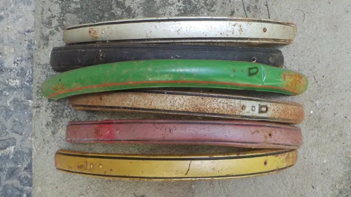6 paralamas antigos de bicicletas antigas preço do lote!!monark caloi