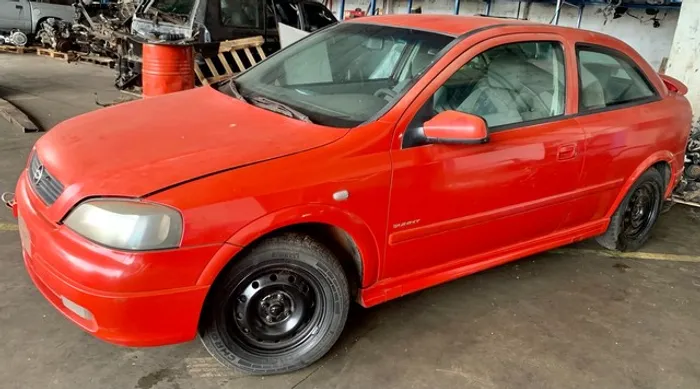 Astra 2.0 2001 em peças SUCATA
