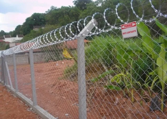 Palanque Alambradão 2,8m Curvo R$ 30,90 