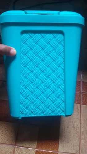 Lixeira de pia
