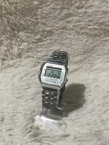 Relógio retrô Casio