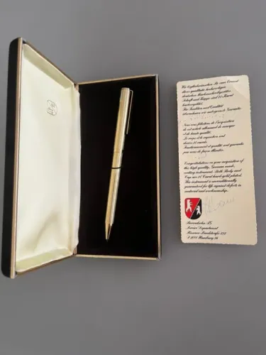 Caneta tinteiro preface gold-plate marca Berendshn AG procedência - Alemanha