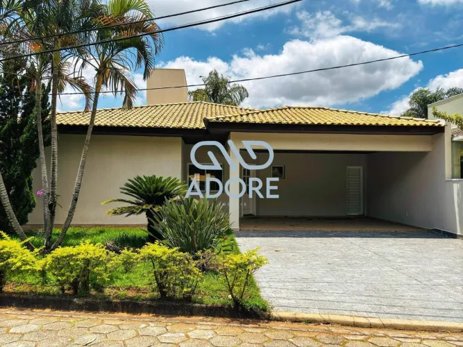 Casa à Venda no Condomínio Portal II  3 Quartos, Espaço Gourmet e Quintal Amplo  Itu-SP