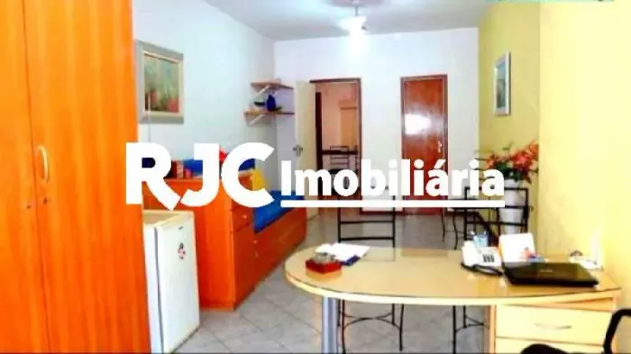 Comercial/Industrial de 37 metros quadrados no bairro Vila Isabel