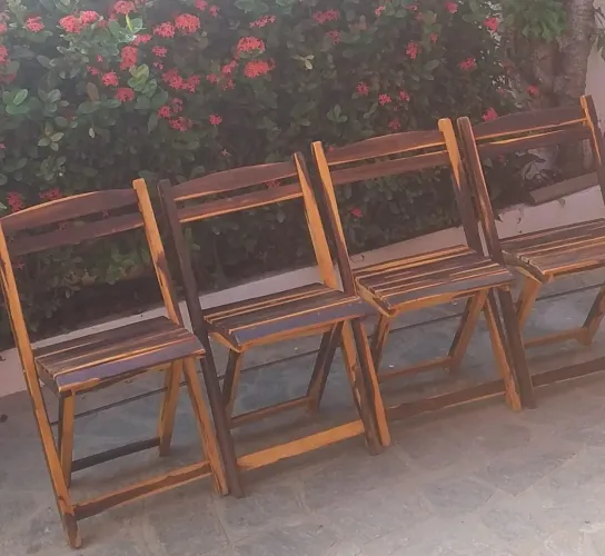 Cadeiras Dobráveis de Madeira