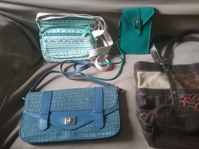 Bolsas e carteiras lindas e estilosas - Lote aproveite!