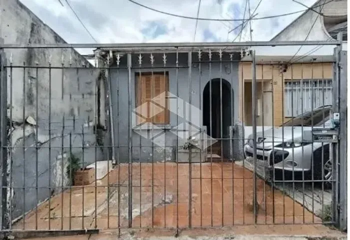 Terreno com Casa Antiga em Santana - Localização Privilegiada
