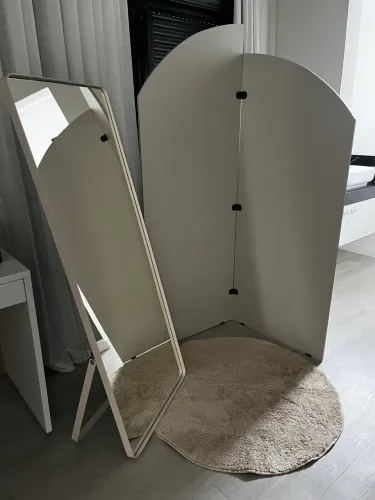 Biombo orgânico + espelho retrô + tapete antiderrapante 