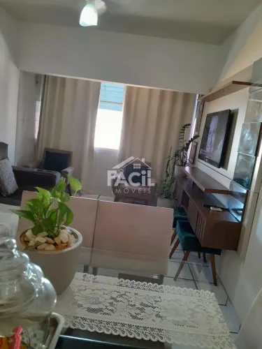Descubra o seu novo lar em Jardim Camburi, Vitória! Este apartamento à venda oferece 48m² 