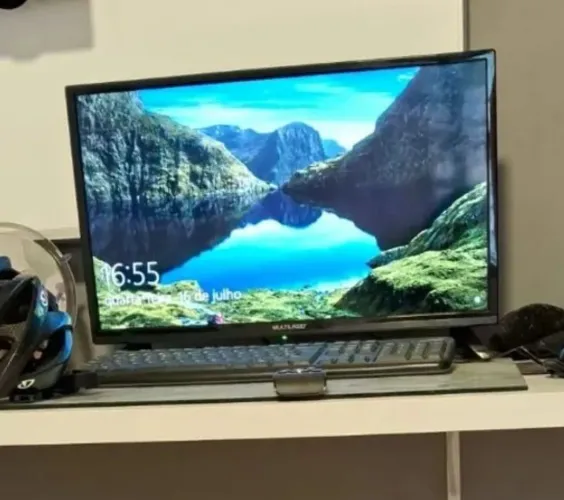 Monitor TV 24" MULTILASER EM ESTADO DE NOVO, SEM NENHUM DEFEITO E FUNCIONANDO TUDO