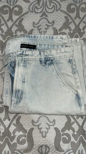 170 leva as 2 Calças Super baggy 