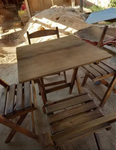 Jogos mesas dobráveis novas direto da fábrica medida 70x70 c 4 cadeiras