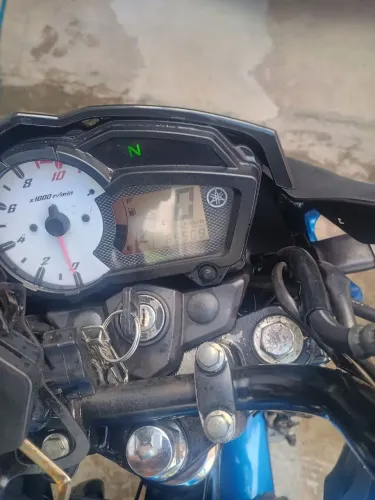 Estou vendendo está moto.