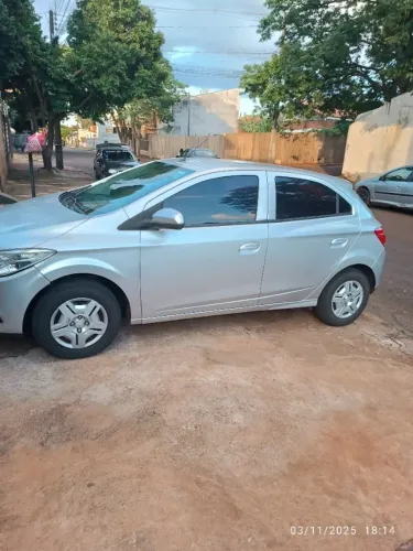 Chevrolet Onix Hatch LT 1.0 8V Flex Power Mec. 4P 2013