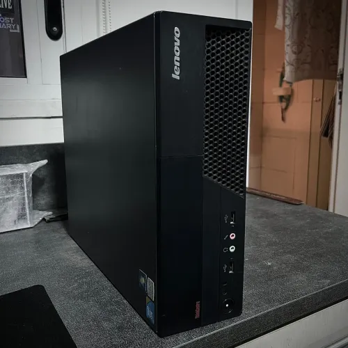 Computador Desktop Lenovo ThinkCentre DDR3