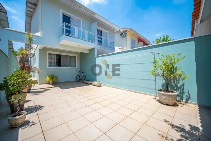 Casa com 3 dormitórios, sendo 1 suítes para venda - Granja Viana - Cotia/SP