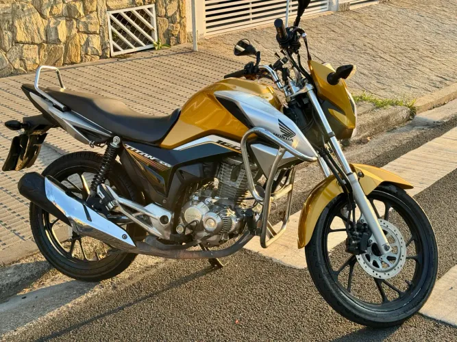 Cg 160 Titan 2022 único dono dourada