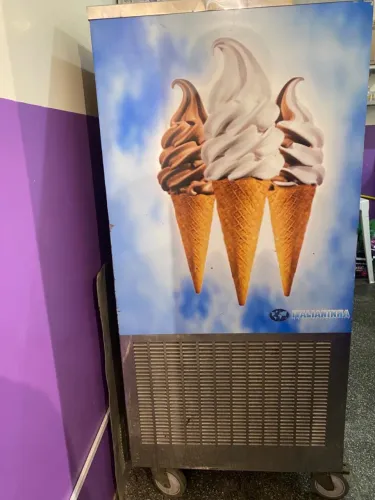 Máquina de Sorvete italianinha 220 v monofásico painel digital 