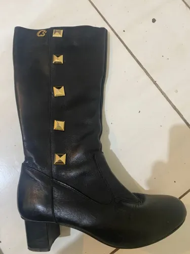 Vende se botas
